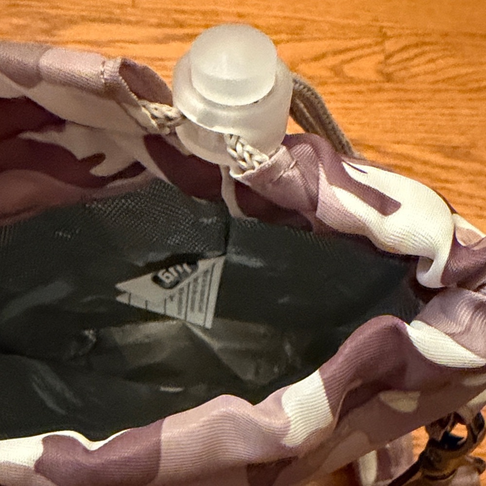 Lug by Huggie SE water bottle holder with 3 zipper pouches - Camo Crossbody Bag - Picture 6 of 11